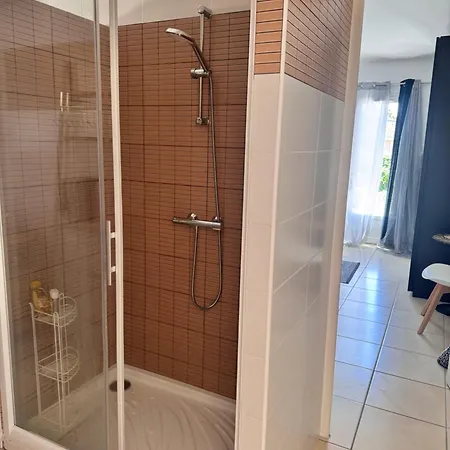 招待所 Belle Dans De Plein Pied 盖亚克